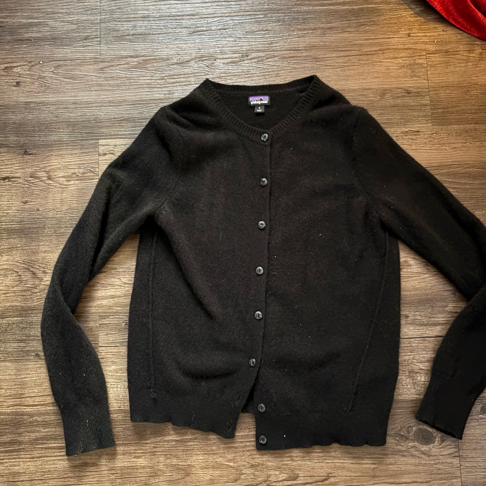Patagonia Women's Black Cardigan Sweater